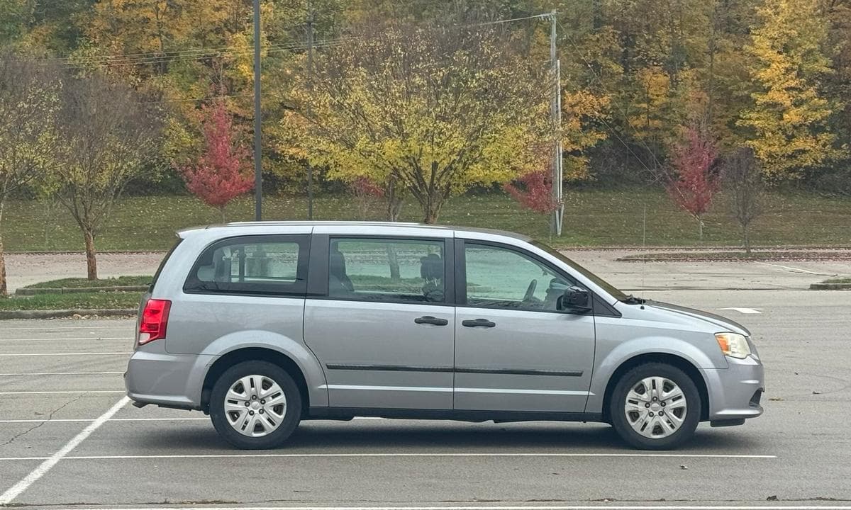 2015 Dodge Grand Caravan American Value Pkg available in Louisville