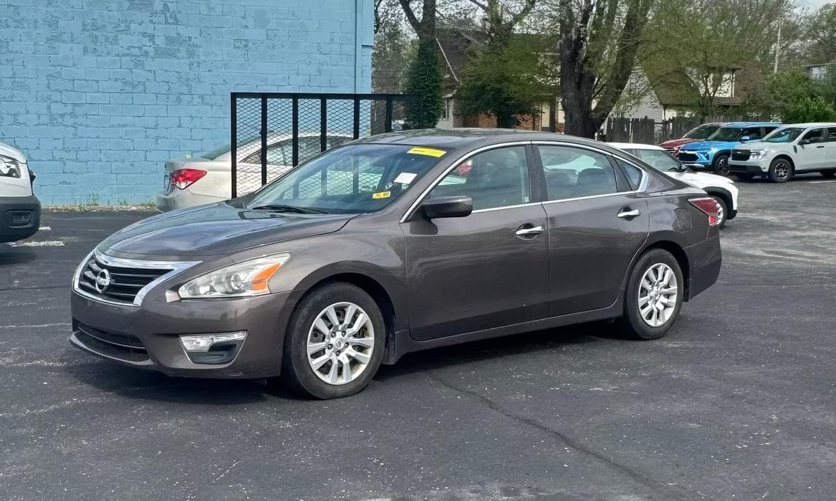 2015 Nissan Altima 2.5 S available in Louisville