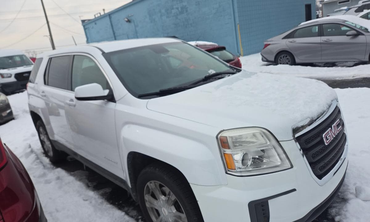 2017 GMC Terrain SLE available in Louisville