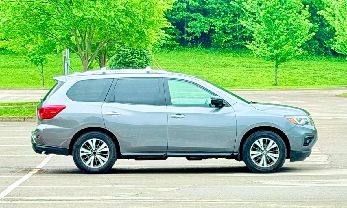 2017 Nissan Pathfinder SV available in Louisville