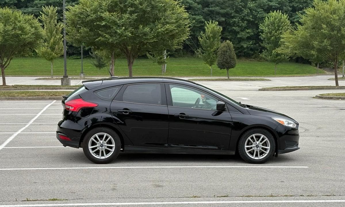2018 Ford Focus SE available in Louisville