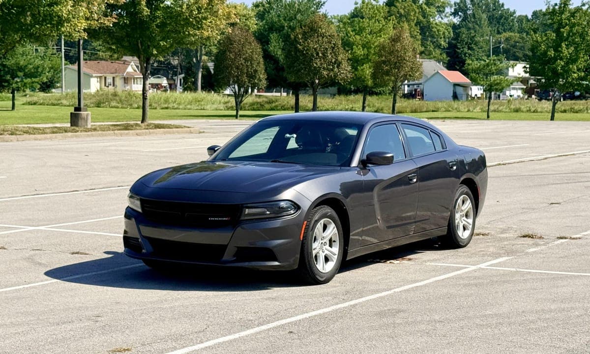 2019 Dodge Charger available in Louisville