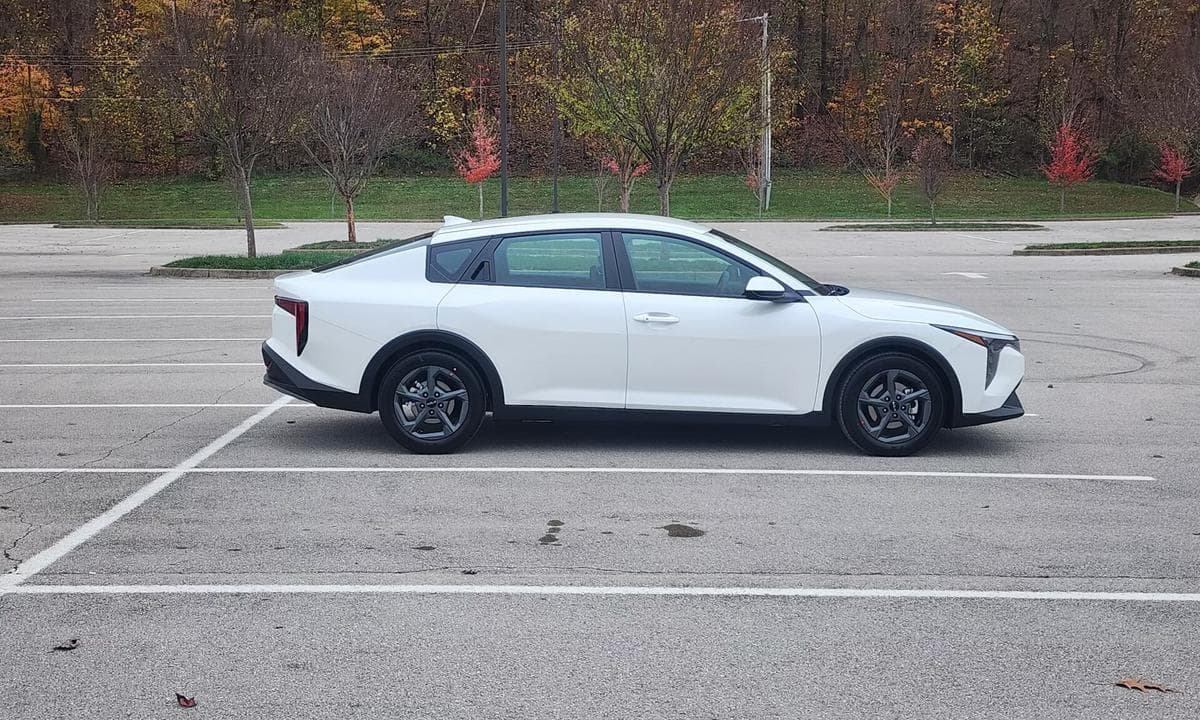 2025 Kia K4 LXS available in Louisville