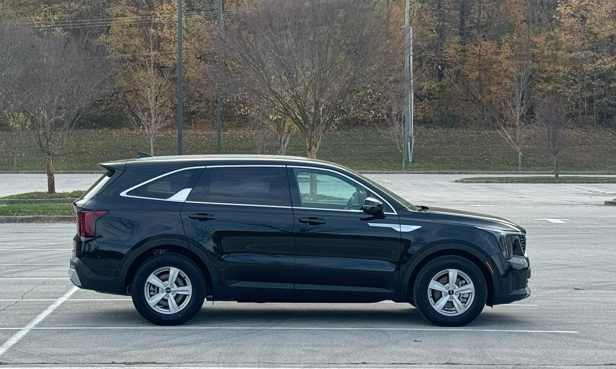 2025 Kia Sorento LX available in Louisville