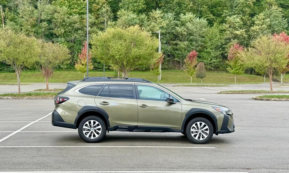 2025 Subaru Outback Premium available in Louisville