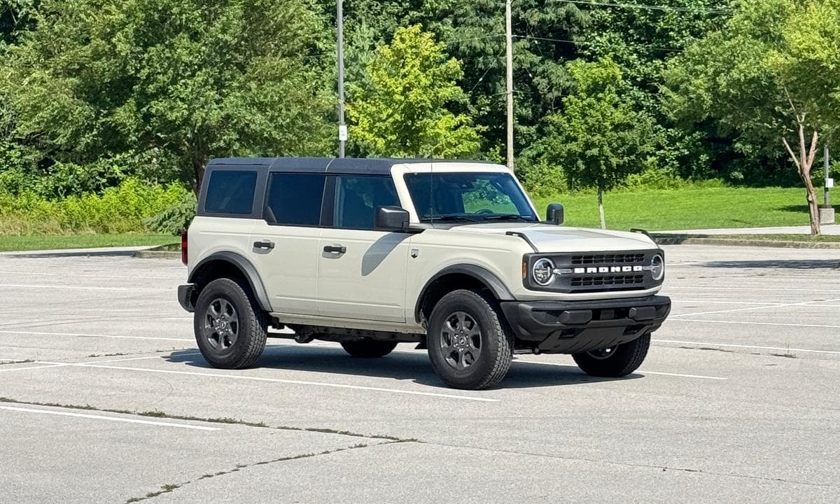 2026 Ford Bronco Big Bend available in Louisville